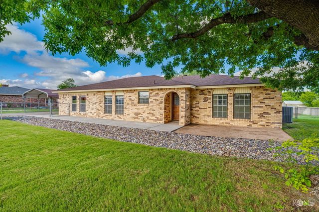 138 Las Lomas Drive, San Angelo, TX 76904