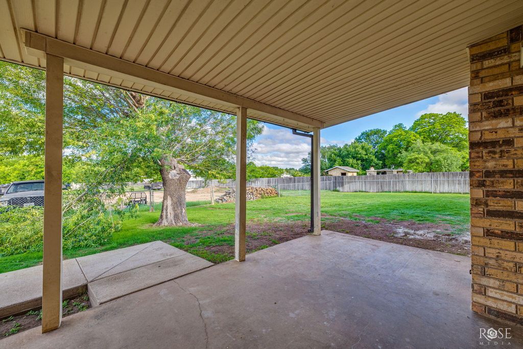Image 26 of property listing at 138 Las Lomas Drive, San Angelo, TX 76904