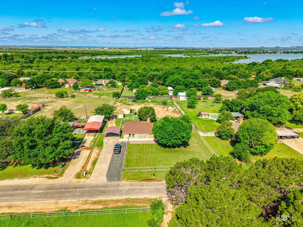 Image 38 of property listing at 138 Las Lomas Drive, San Angelo, TX 76904