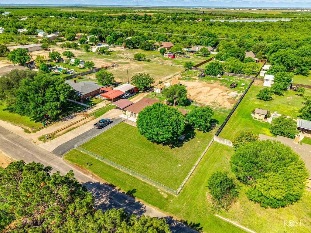 Image 39 of property listing at 138 Las Lomas Drive, San Angelo, TX 76904