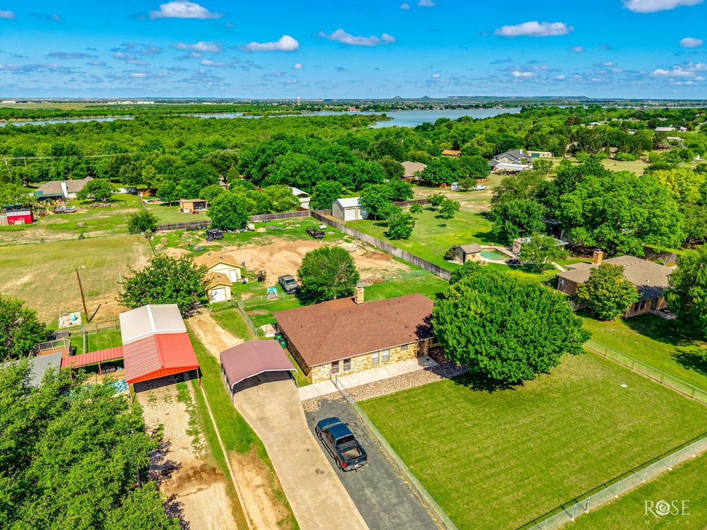 Image 42 of property listing at 138 Las Lomas Drive, San Angelo, TX 76904