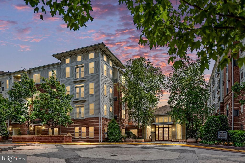9480 VIRGINIA CENTER BLVD #7, Vienna, VA 22181