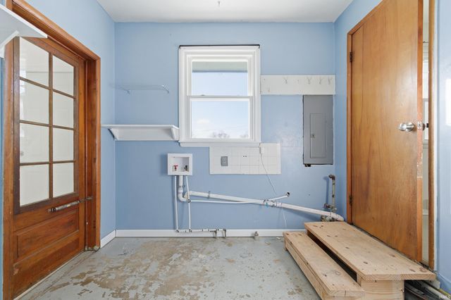 705 W Harvard Avenue, Muncie, IN 47304