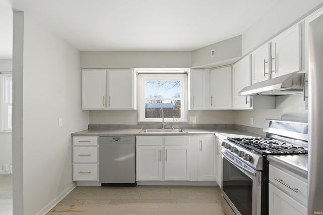 705 W Harvard Avenue, Muncie, IN 47304