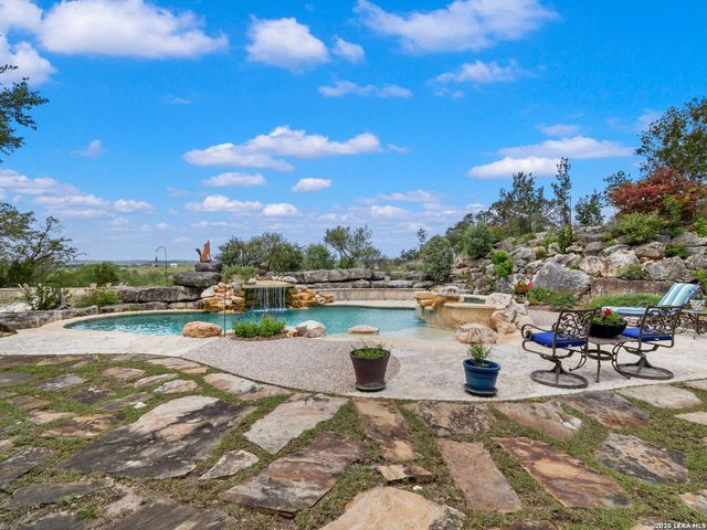 209 River Cliff Place, Spring Branch, TX 78070