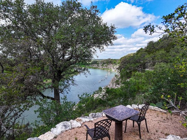 209 River Cliff Place, Spring Branch, TX 78070