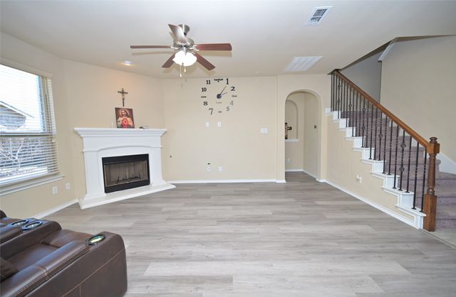 5021 Splitrock Drive, Denton, TX 76210