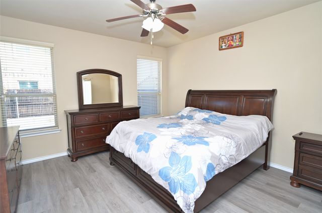 5021 Splitrock Drive, Denton, TX 76210