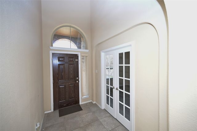 5021 Splitrock Drive, Denton, TX 76210