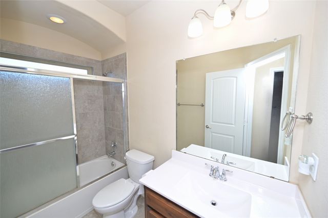 5021 Splitrock Drive, Denton, TX 76210