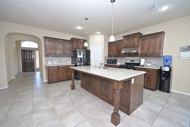 5021 Splitrock Drive, Denton, TX 76210