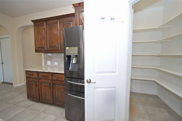 5021 Splitrock Drive, Denton, TX 76210