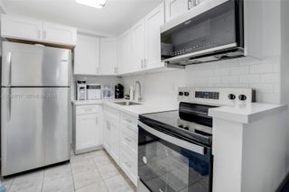 8501 NW 8th St 110, Miami, FL 33126