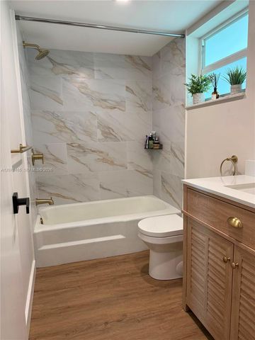 5200 Washington Street 207, Hollywood, FL 33021