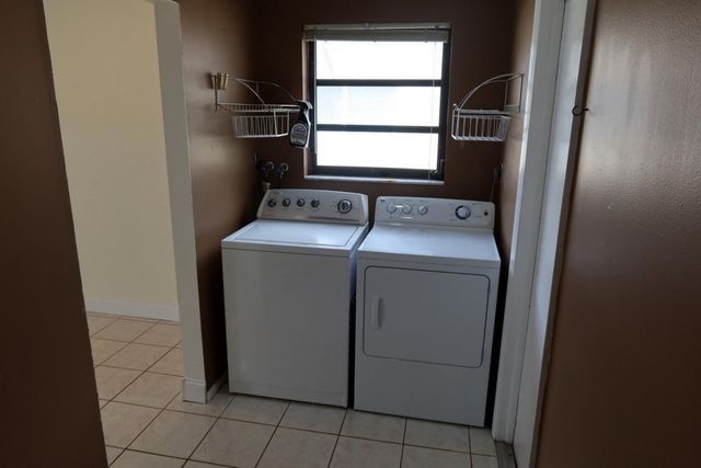 9220 SW 56th Street, Cooper City, FL 33328