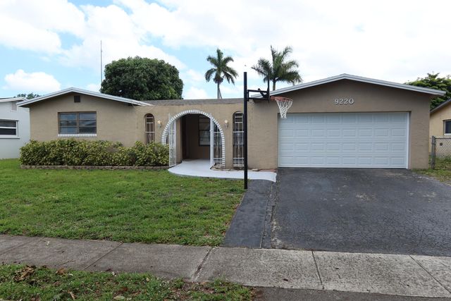 9220 SW 56th Street, Cooper City, FL 33328