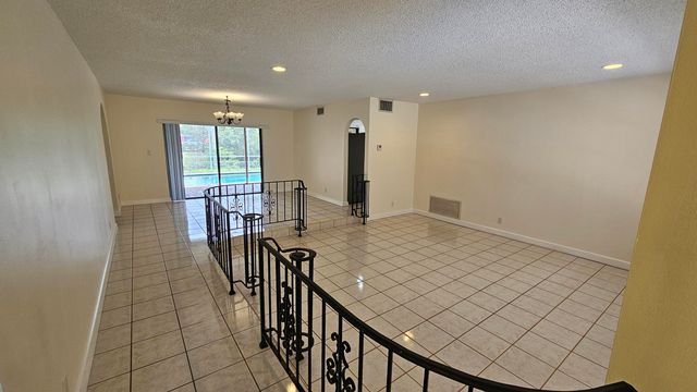 9220 SW 56th Street, Cooper City, FL 33328