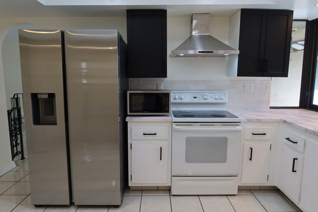 9220 SW 56th Street, Cooper City, FL 33328