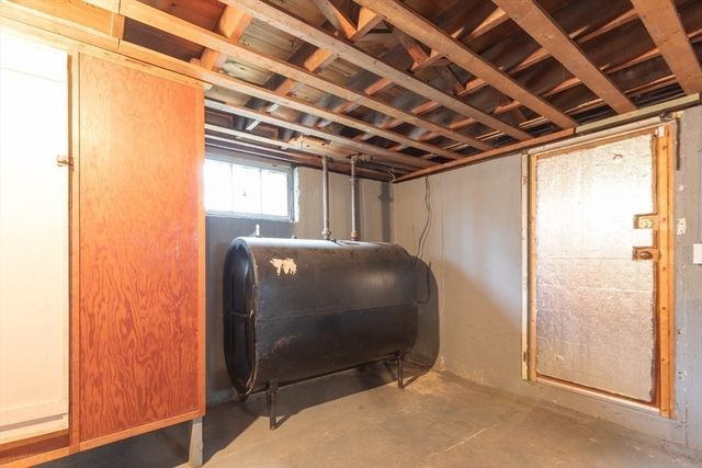 52 Keating St, Quincy, MA 02169