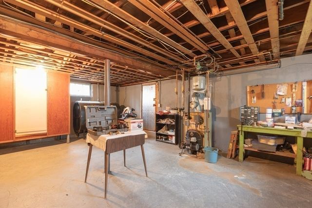 52 Keating St, Quincy, MA 02169