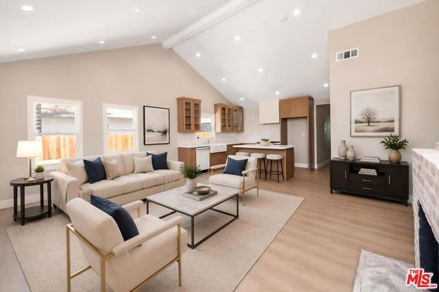 593 E 9th Street B, Upland, CA 91786