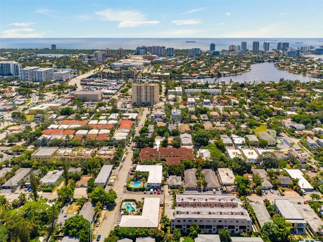 835 NE 17th Way, Fort Lauderdale, FL 33304