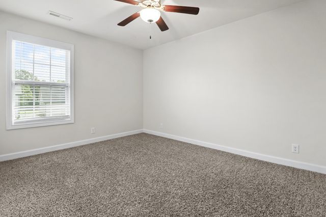 1148 Christian James Dr, Clarksville, TN 37043