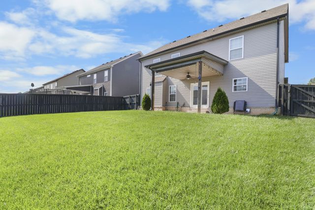 1148 Christian James Dr, Clarksville, TN 37043