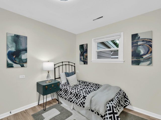 809 102nd STREET, Pleasant Prairie, WI 53158