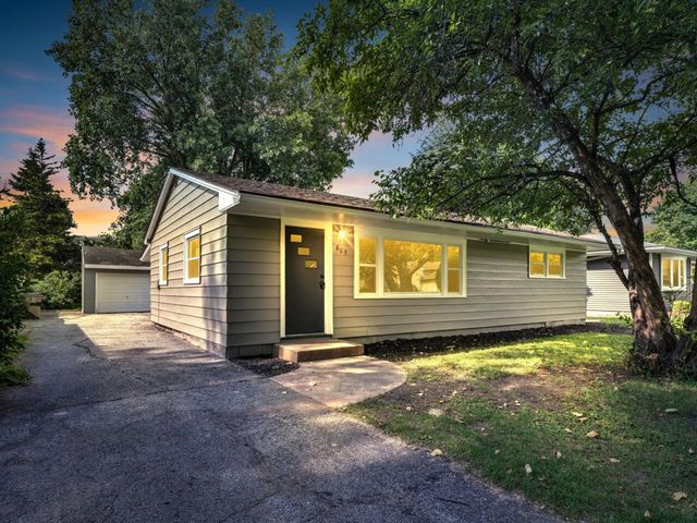 809 102nd STREET, Pleasant Prairie, WI 53158