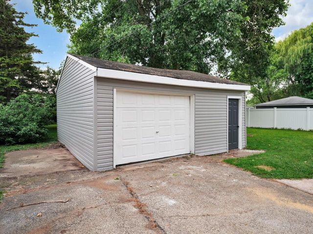 809 102nd STREET, Pleasant Prairie, WI 53158