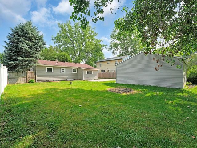 809 102nd STREET, Pleasant Prairie, WI 53158