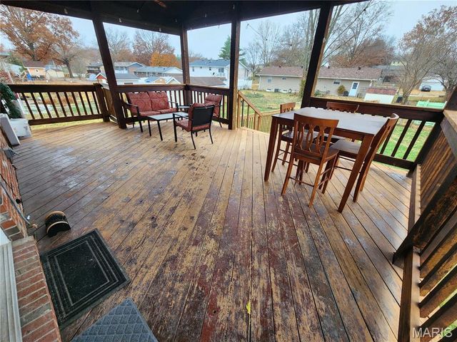 5845 Cranberry Drive, Imperial, MO 63052