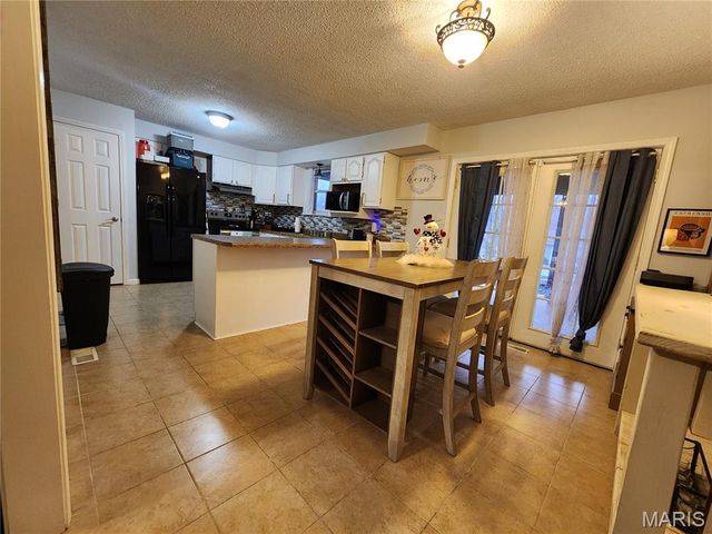 5845 Cranberry Drive, Imperial, MO 63052