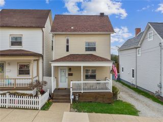 514 6th St, Irwin, PA 15642