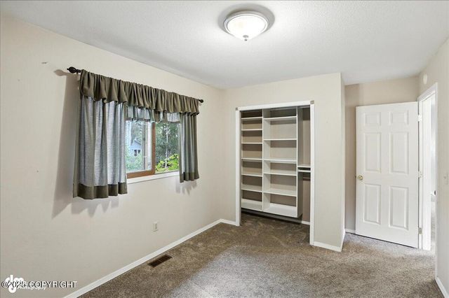 18114 N Parkview Terrace Loop, Eagle River, AK 99577