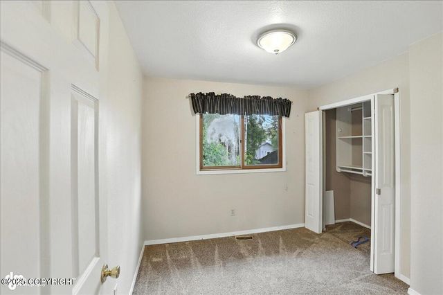 18114 N Parkview Terrace Loop, Eagle River, AK 99577