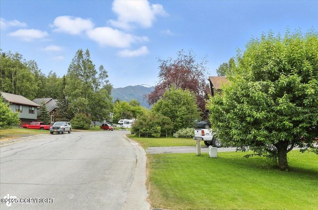 18114 N Parkview Terrace Loop, Eagle River, AK 99577