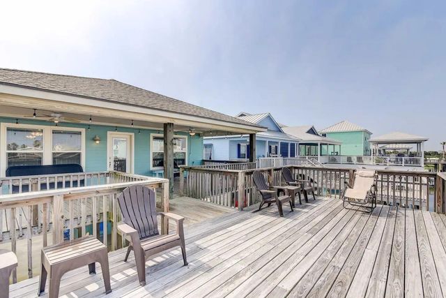 22122 Cantina Drive, Galveston, TX 77554