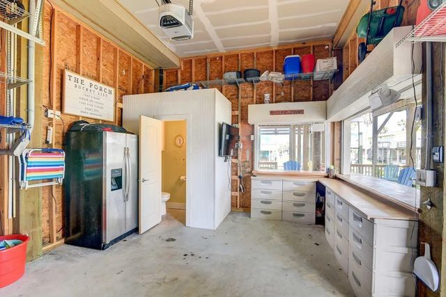 22122 Cantina Drive, Galveston, TX 77554