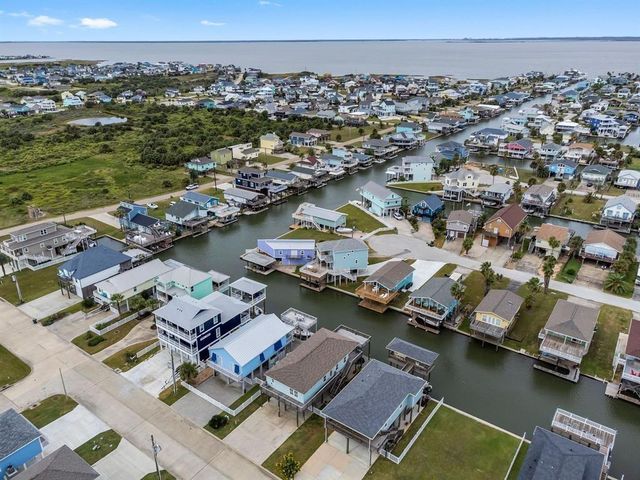 22122 Cantina Drive, Galveston, TX 77554