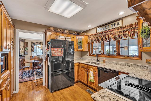 1505 Ashley DR, Salem, VA 24153