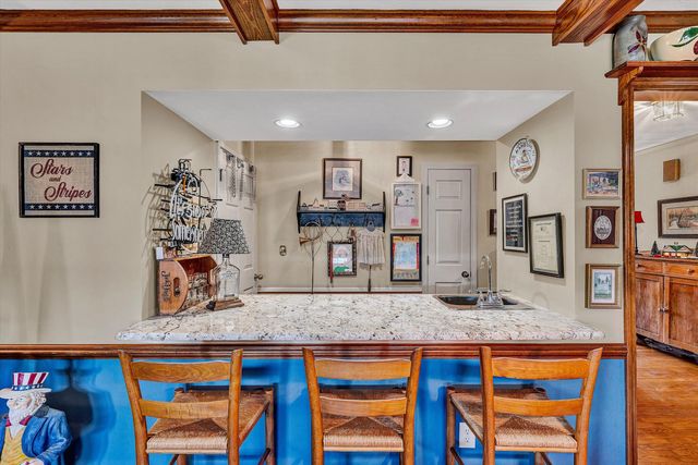 1505 Ashley DR, Salem, VA 24153