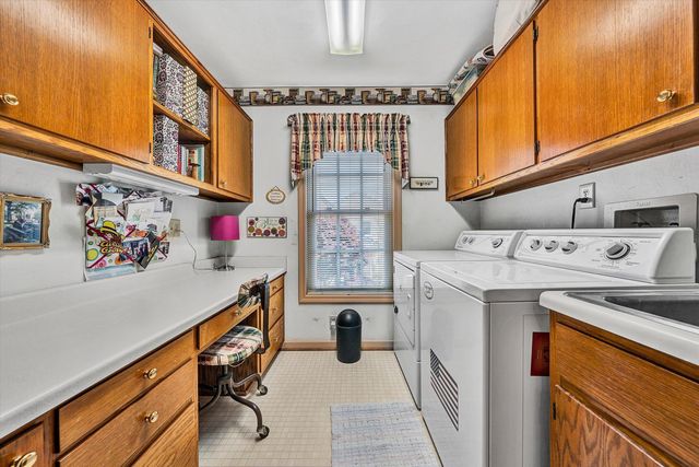 1505 Ashley DR, Salem, VA 24153