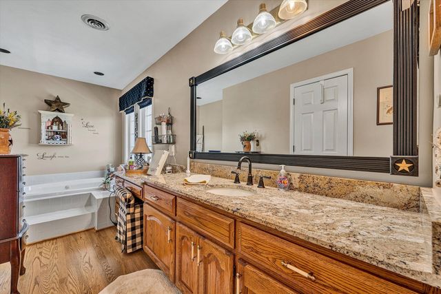 1505 Ashley DR, Salem, VA 24153