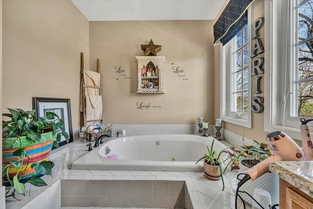 1505 Ashley DR, Salem, VA 24153