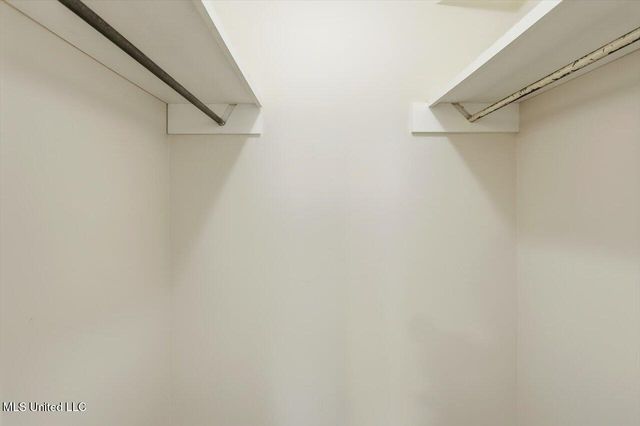 100 Rollingwood Drive, Brandon, MS 39042