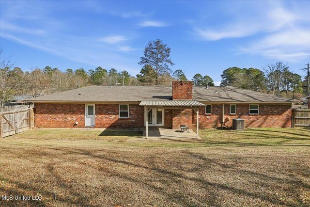 100 Rollingwood Drive, Brandon, MS 39042