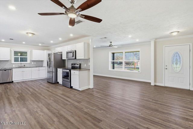 100 Rollingwood Drive, Brandon, MS 39042