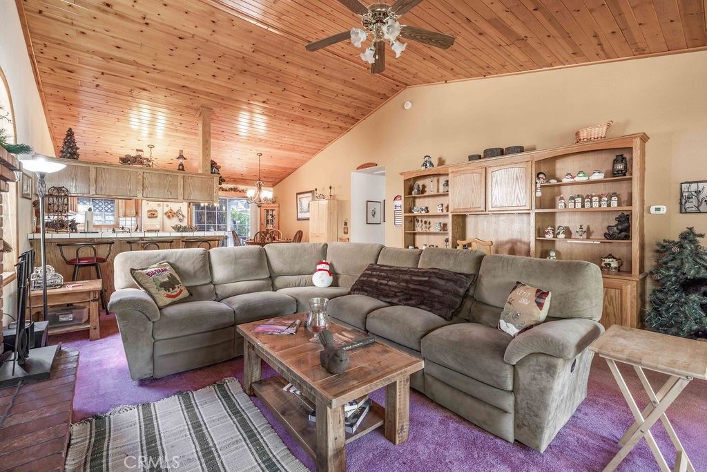 Image 11 of property listing at 1332 Midway, Big Bear, CA 92314